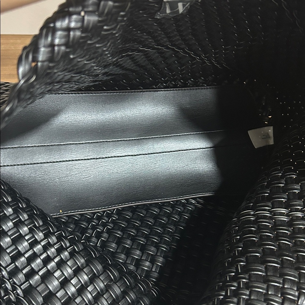 NWT Worthington Black large Woven Tote Bag and wristlet - Picture 5 of 9
